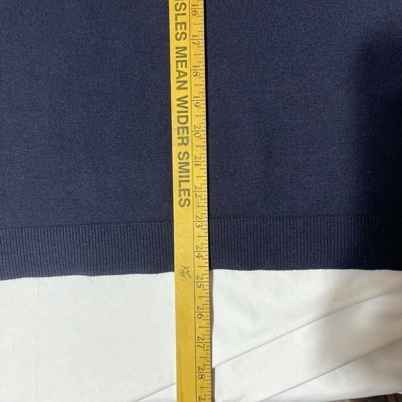 IM NYC Isaac Mizrahi Size M Pullover Sweater Crew-Neck Princess Seam Navy Blue - Picture 7 of 11